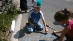 Протестите сеят омраза в децата които участват в тях обявиха