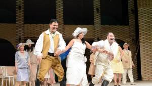 Врачани и монтанчани гледат оперетата Графиня Марица