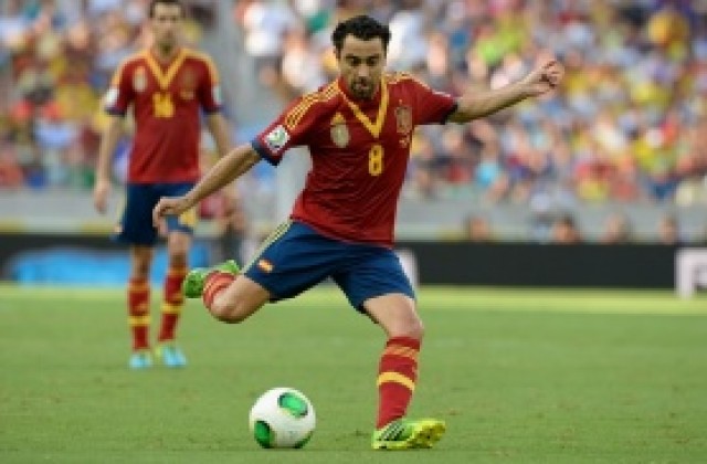 Шави навива Алкантара да остане в Барса