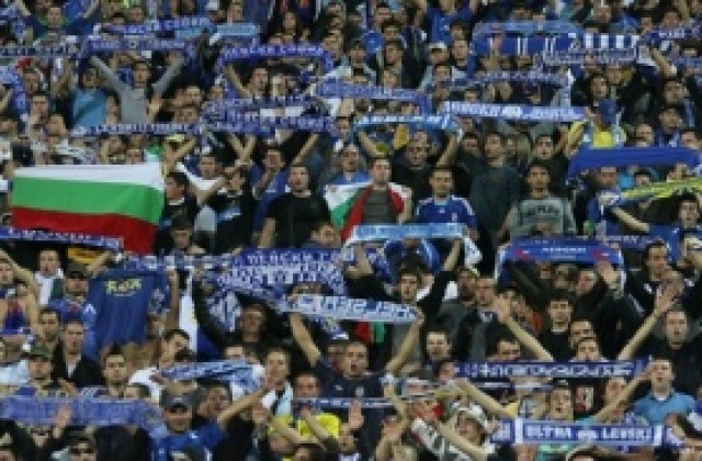 Невиждано: Опашка на Герена за абонаментни карти