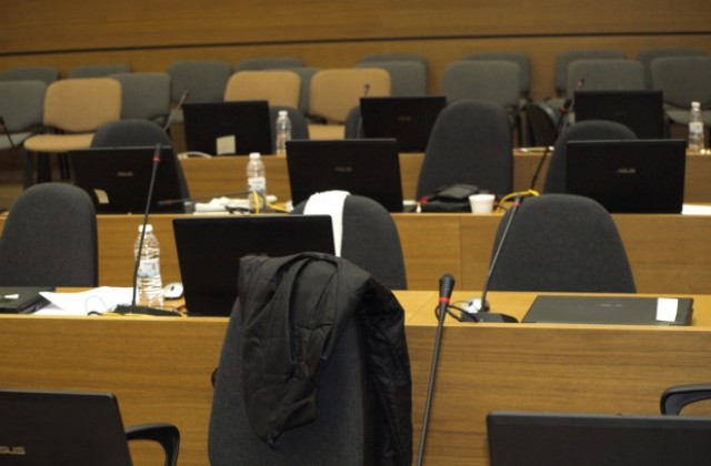 Групата на НИЕ в местния парламент се разпада