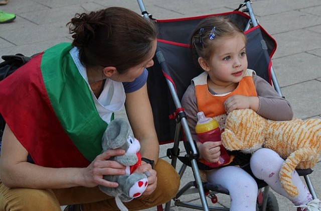 Ден 20-и на #ДАНСwithme, протестиращите не отстъпват