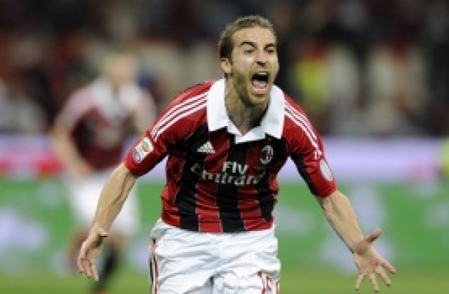 Фламини си тръгва от Милан