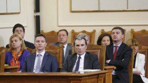 Орешарски обясни защо трябва да се актуализира бюджетът