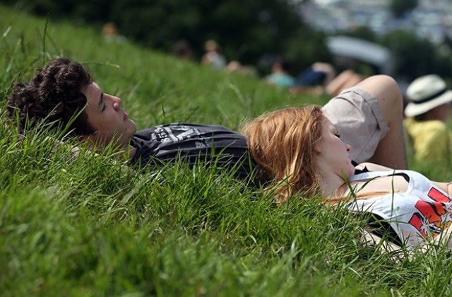 Всяка шеста жена изневерява