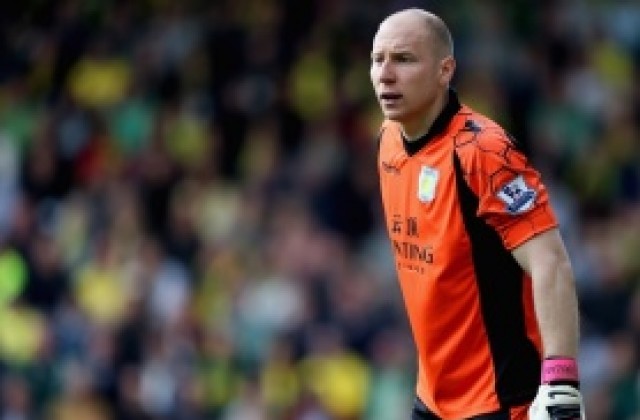 Вратарят на Вила се радва на новите попълнения