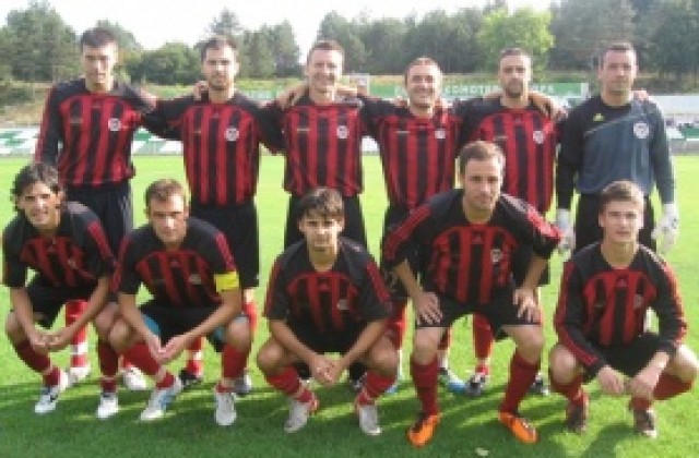 Третодивизионният Локомотив Мездра започна подготвителен лагер