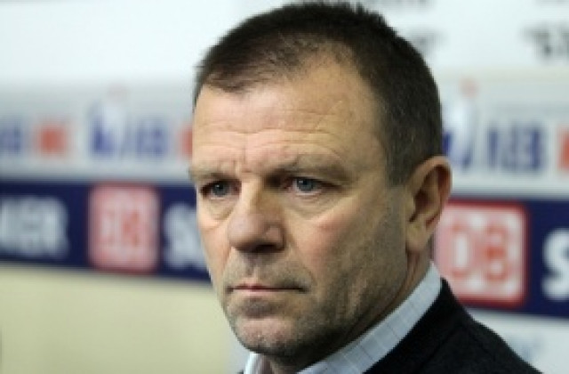 Александър Тодоров дойде на „Българска армия“, Стойчо Младенов – не