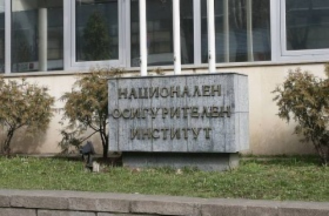 Средният осигурителен доход за май е 651 лева