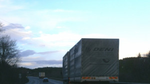 Ограничиха движението на ТИРове