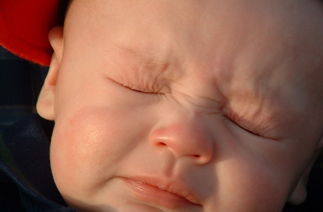 Вече се продават и перуки за бебета