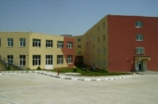 Бунт в центъра за бежанци в Пъстрогор