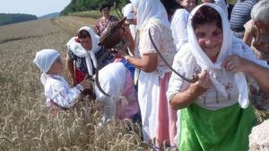 Село Гарван се завърна към корените си с ритуал по