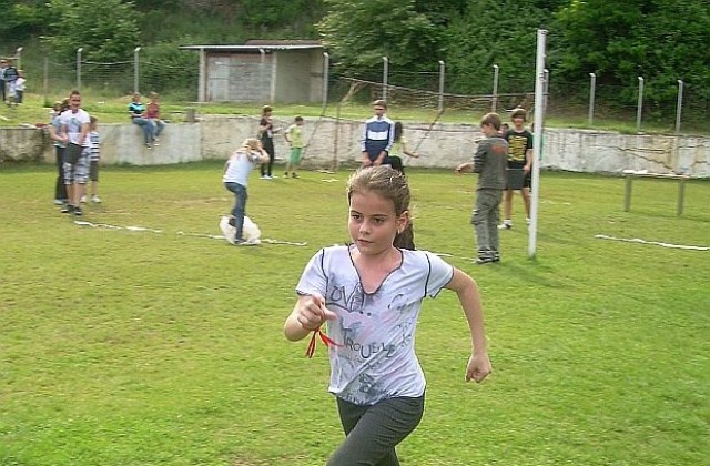 Избират последователи на Левски