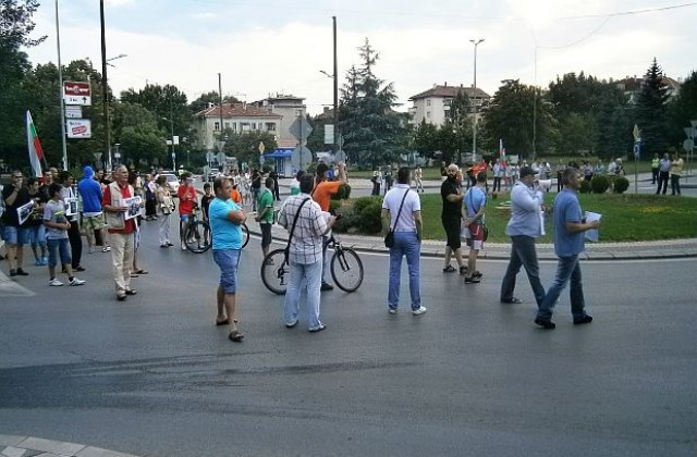 Блокада на булевард и кръстовище