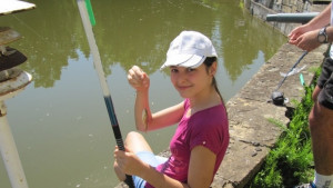 Подобре С въдица в ръка отколкото пред компютрите