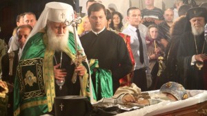 Патриарх Неофит дойде да се помоли за душата на дядо