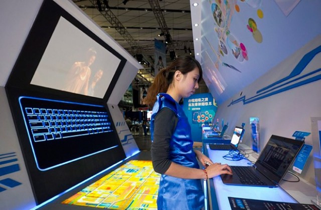 Спад в продажбите на компютри, Lenovo изпревари НР