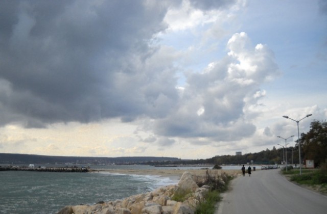 Налагат мораториум за сделки с държавни имоти край морето