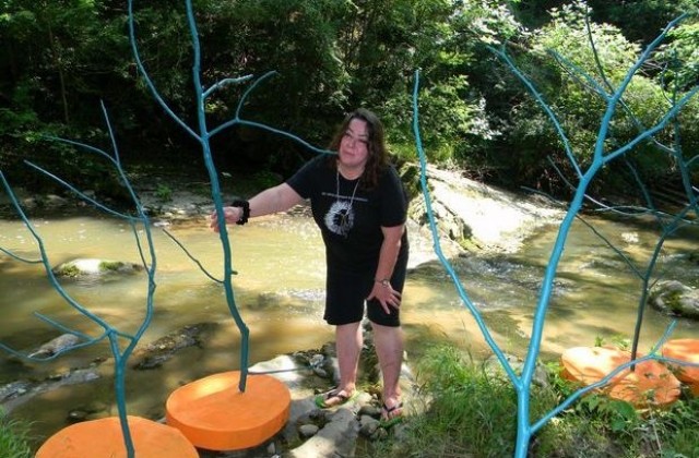 Причудливи скулптури ваят сред природата наши и чужди творци