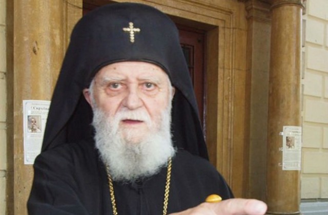 Митрополит Калиник се отказа да е наместник на Варненската епархия