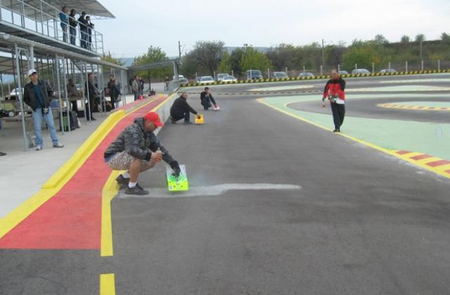 Автомоделистите ще карат в Шумен