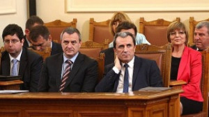Орешарски отговори на Борисов Пускаме аутобана до Бургас в понеделник