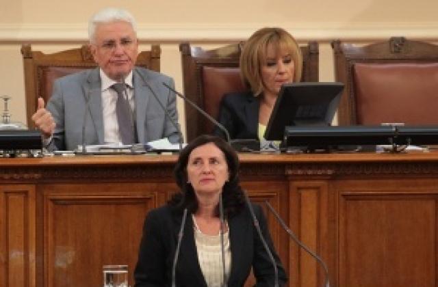 Вицепремиерът Даниела Бобева е на посещение по Черноморието