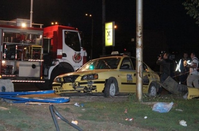 Свидетел на инцидента с таксито: Във въздуха хвърчаха хора