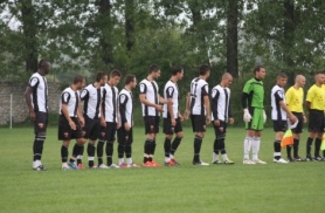 Локо Пд победи Нефтохимик в последната контрола