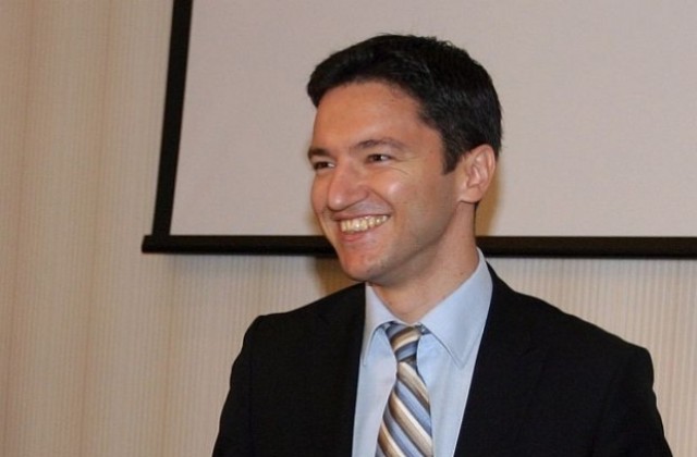 Вигенин: Кабинетът ще работи за четири години напред