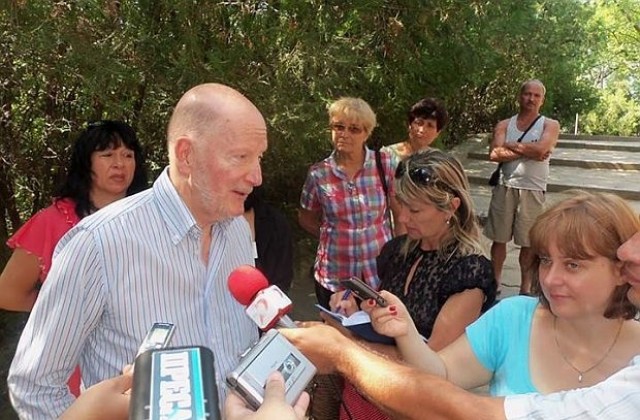 Симеон Сакскобургготски обяви, че пише автобиографична книга