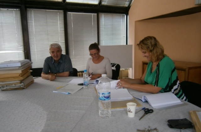 12 фирми искат да спечелят поръчка за над 630 хил. лв. от община Дупница