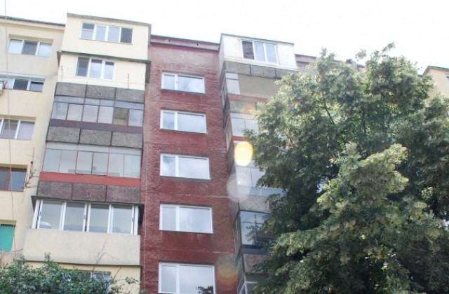22-годишен се самоуби скачайки от 8-я етаж на жилищен блок