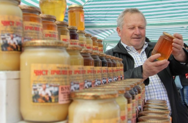 Варненски пчелари плашат с протест