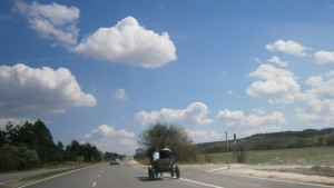 Рецидивисти бягат от полицията с каруци