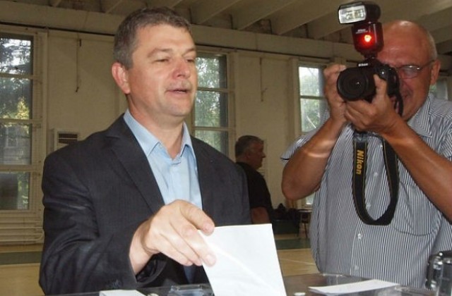 Христо Бозов иска касиране на изборите за кмет