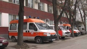 25годишна счупи носа на 86годишен
