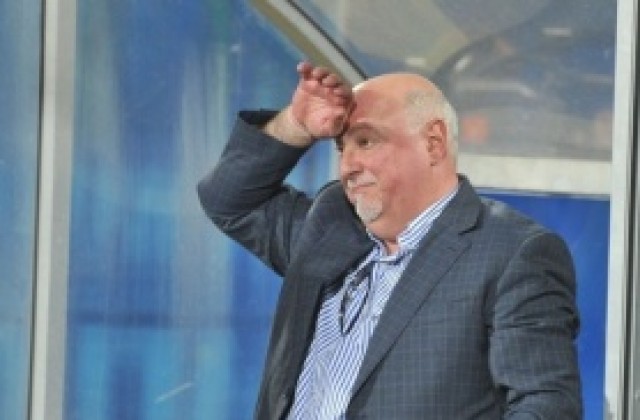 Баждеков: Сьор Арс и Карвальо заминаха за държавите, където ще ги продадем