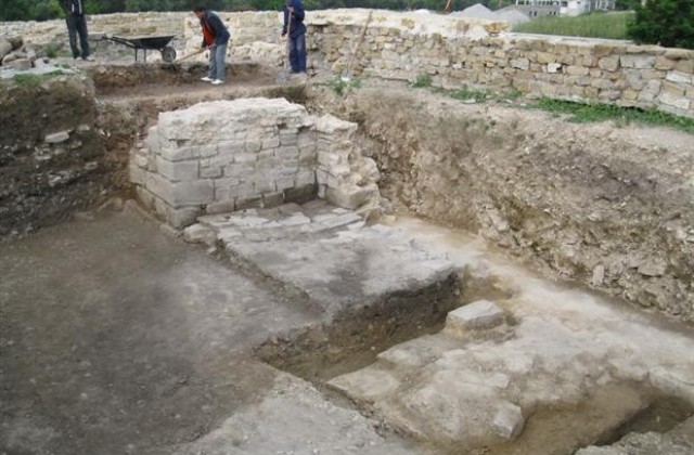 Втора тайна врата, откриха археолози  на “Ковачевско кале”