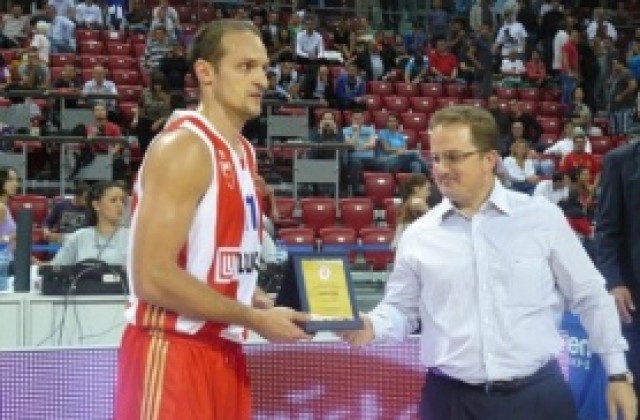 Капитанът на Звезда Ракочевич прекратява кариерата си