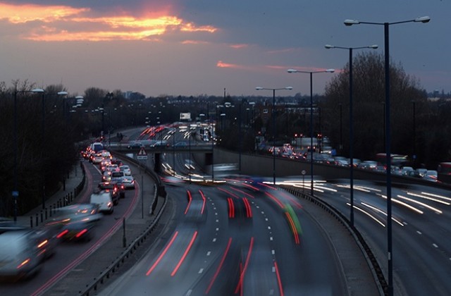Автомобили без шофьори тестват по британските пътища