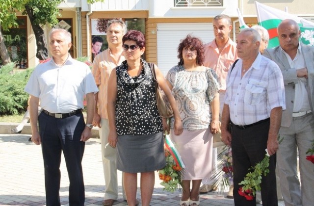 ГЕРБ-Сливен се включи в отбелязването на годишнината от рождението на Левски