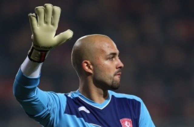 Босът на Твенте: Фиорентина дава твърде малко пари за Михайлов