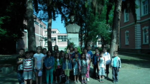 Отбелязваме рождението на Апостола