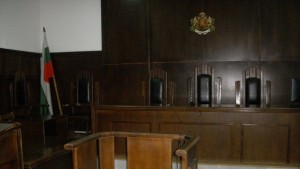 Балчиклия влиза в затвора за кражба на резачки за дърва