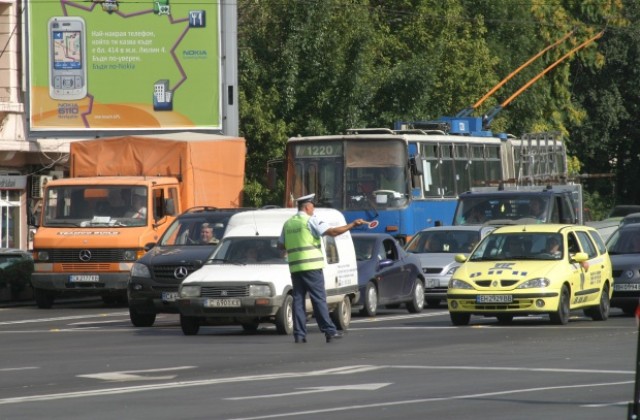 От 10-15 години в България няма отнет лиценз на таксиметрова компания
