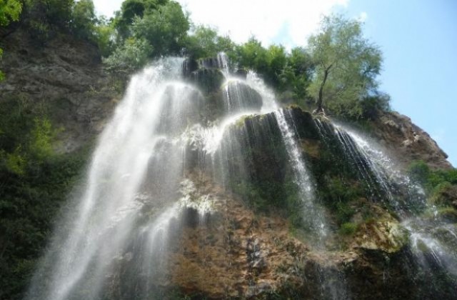 Ден на приключенията е днес за над 50 деца на Скакавишкия водопад