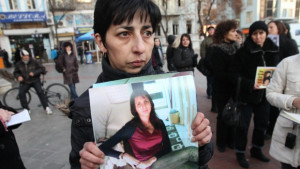 Нели Петрова майка на прегазената Лора влиза в парламента