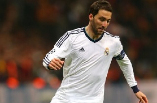 Игуаин разкри: Жозе ме иска в Челси